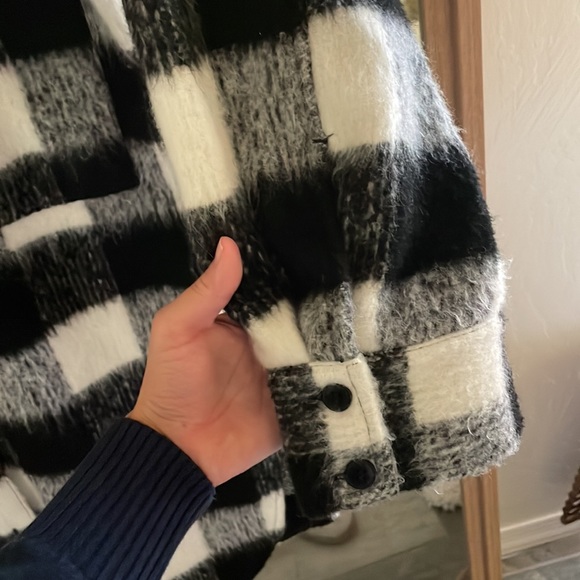 H&M Oversized Flannel Coat Shacket - Picture 6 of 9